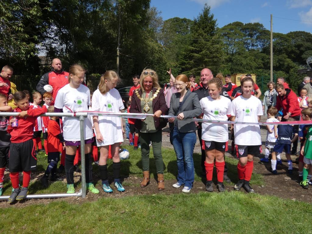 Pitch opening Crossleys