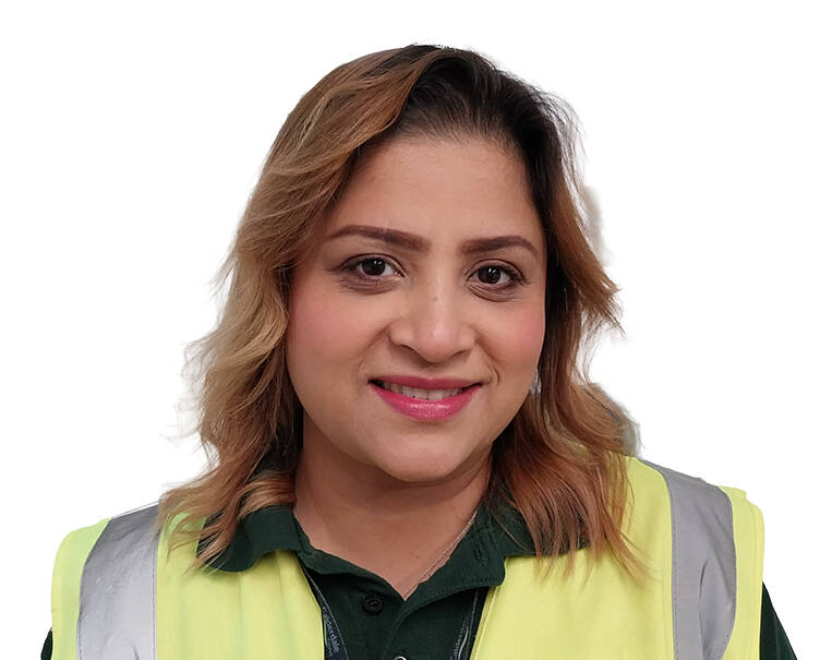Hina Aslam, driver for Calderdale Council